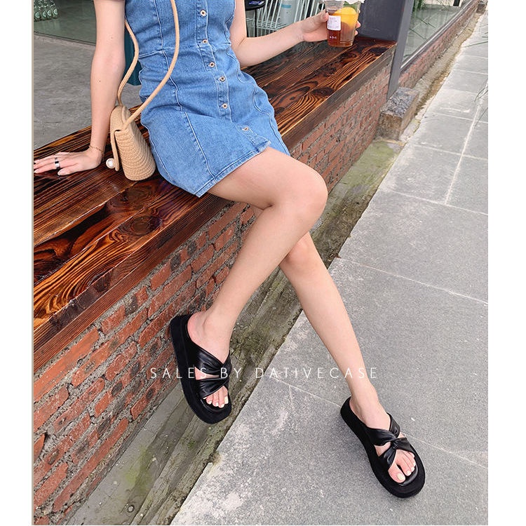 Dép Sandal Đế Dày Chống Trượt Thời Trang Đi Biển Cho Nữ