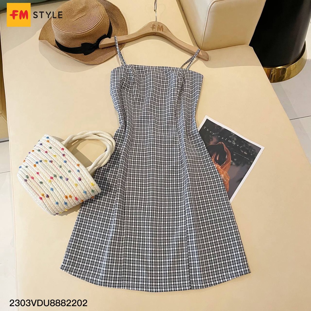 Váy hai dây nữ họa tiết caro Fmstyle váy ôm body hai dây kẻ caro thích hợp cho mùa hè năng động 23031239