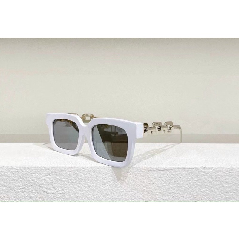 Kính hiệu Vuông LV XÍCH  hàng đẹp hot