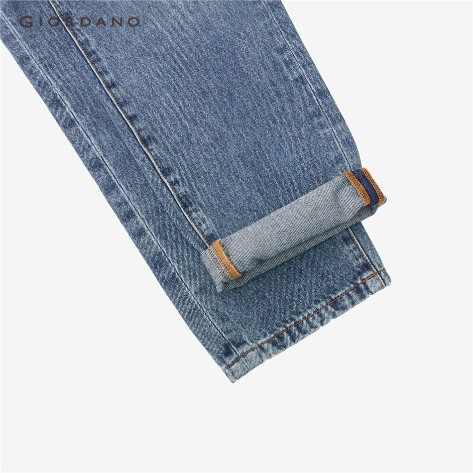 Quần jean dài GIORDANO 18112067 5 túi công nghệ Scratch Wash cho nam