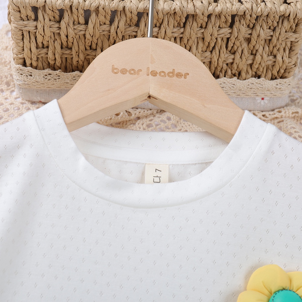 Set đồ mùa hè 2 món BEAR LEADER gồm áo thun và quần ngắn in hoa phong cách Hàn Quốc 2023 cho bé gái 2-6 tuổi