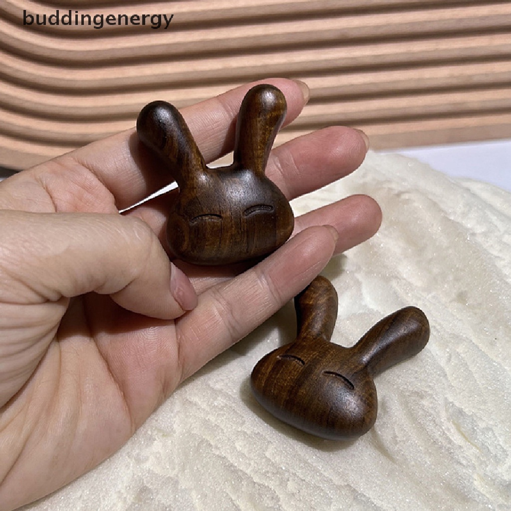 1 Lược Mát Xa Da Mặt Hình Thỏ Nhỏ Gọn Tiện Dụng