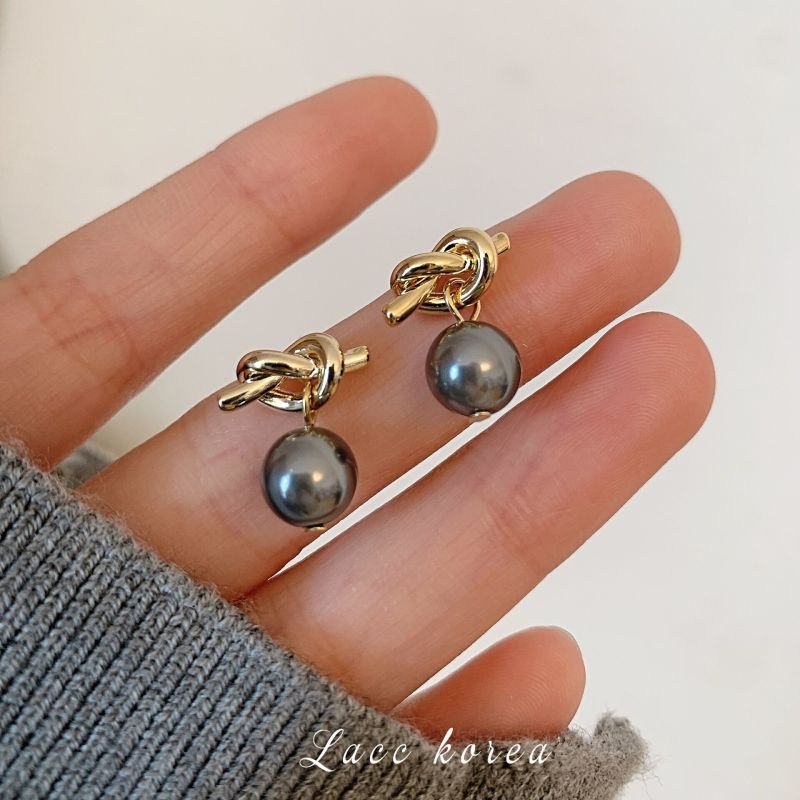 Bông Tai Ngọc Trai Xám Cao Cấp Thời Trang Mới 2023 Dành Cho Nữ