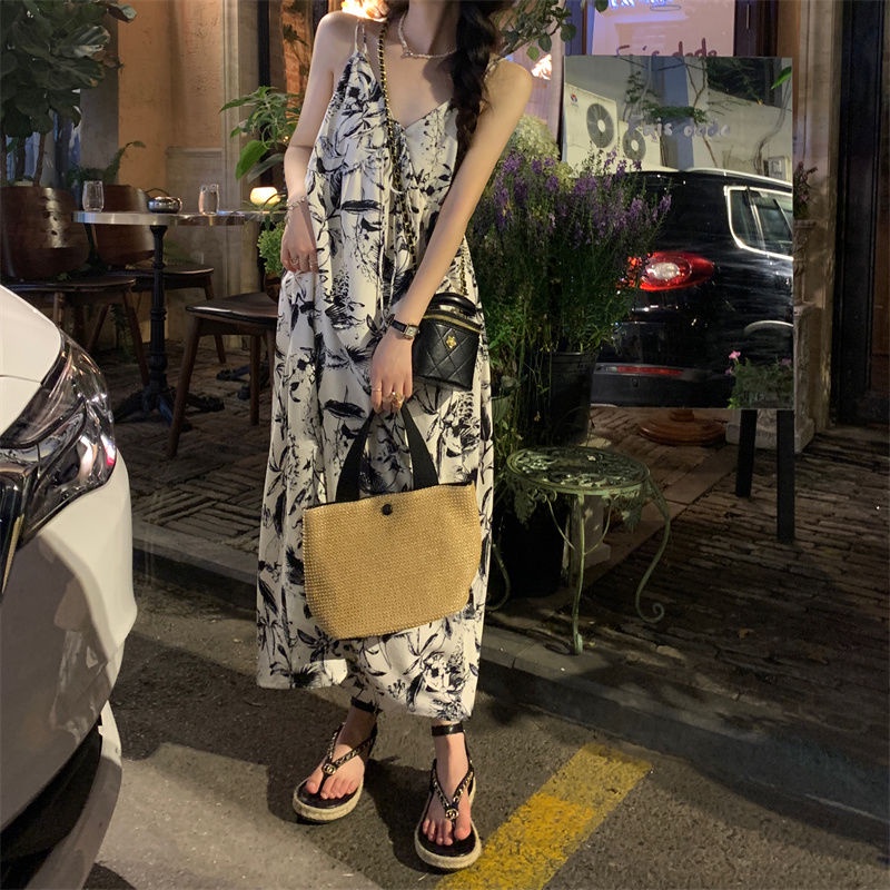 Đầm Hai Dây Cổ Chữ V Họa Tiết Hoa Thiết Kế Mới Thời Trang Mùa Hè Dành Cho Nữ