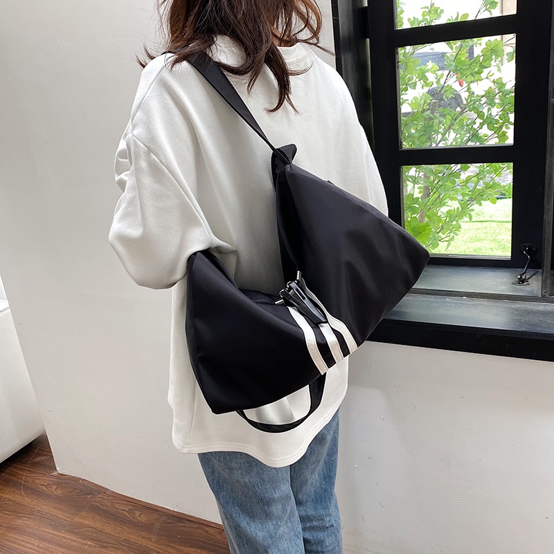 Túi Xách nylon Đeo Chéo Màu Trơn Thời Trang Chất Lượng Cao Dành Cho Nữ