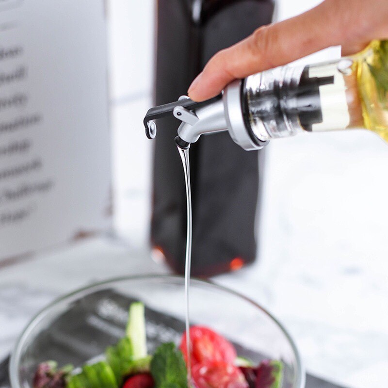 Chai rót dầu ăn thuỷ tinh dáng vuông 250ml - Guchi.store