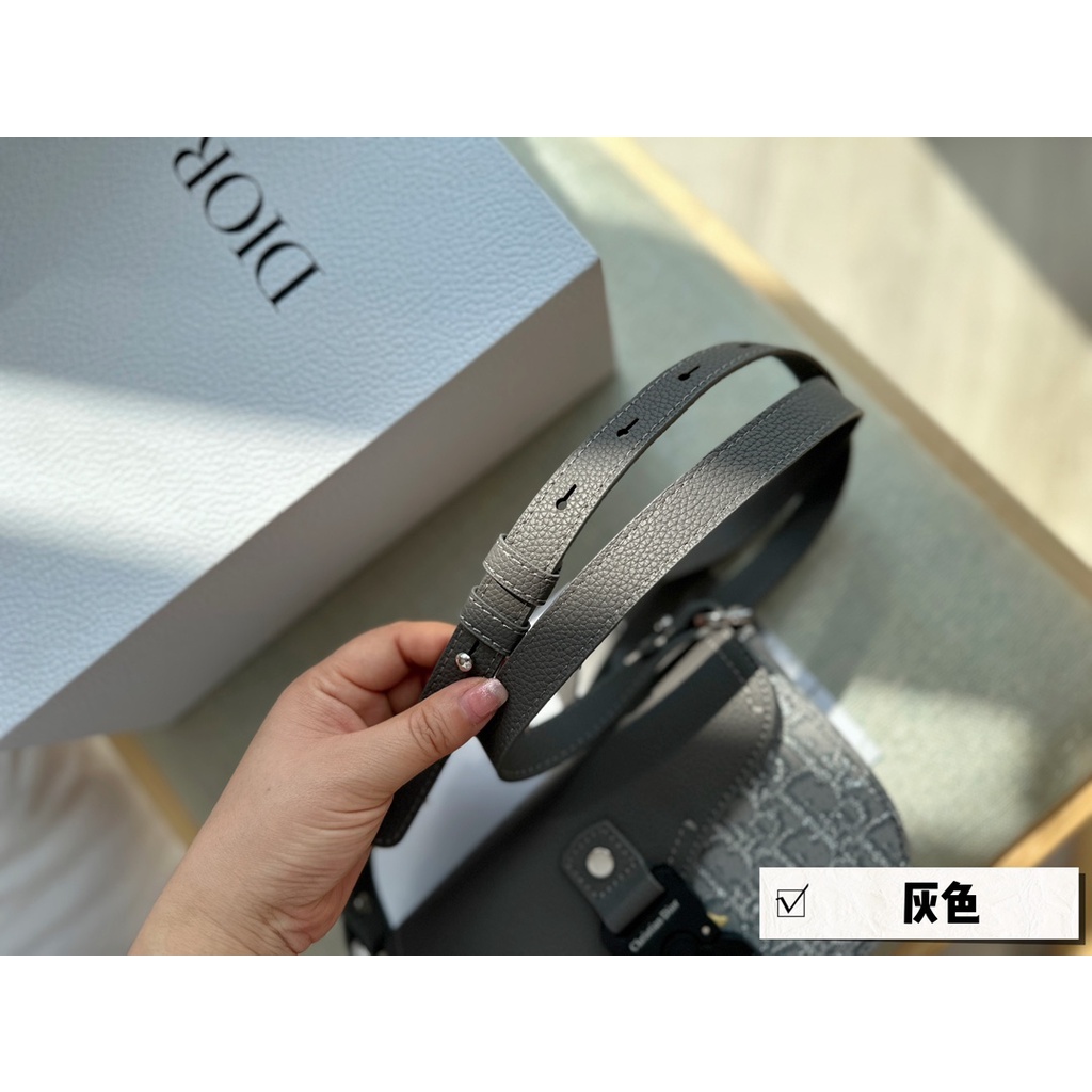 Túi Đeo Chéo Hình Yên Ngựa Mới Cho Nam