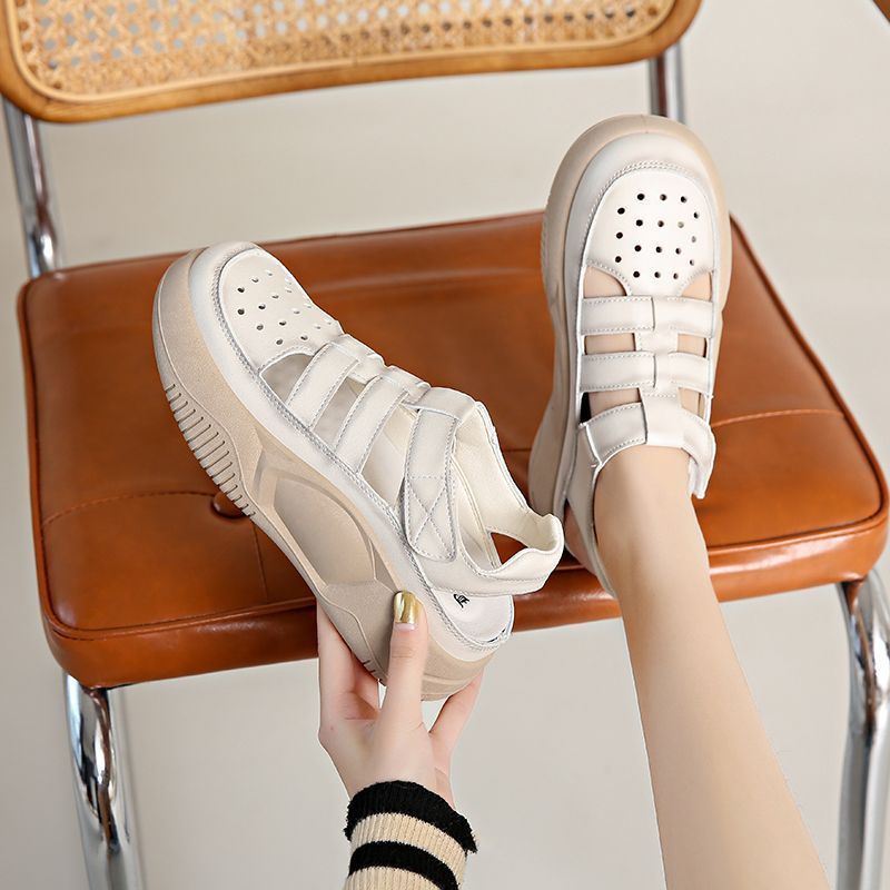 Giày Sandal Da Thật Đục Lỗ Siêu Nhẹ Thời Trang Thể Thao Nữ