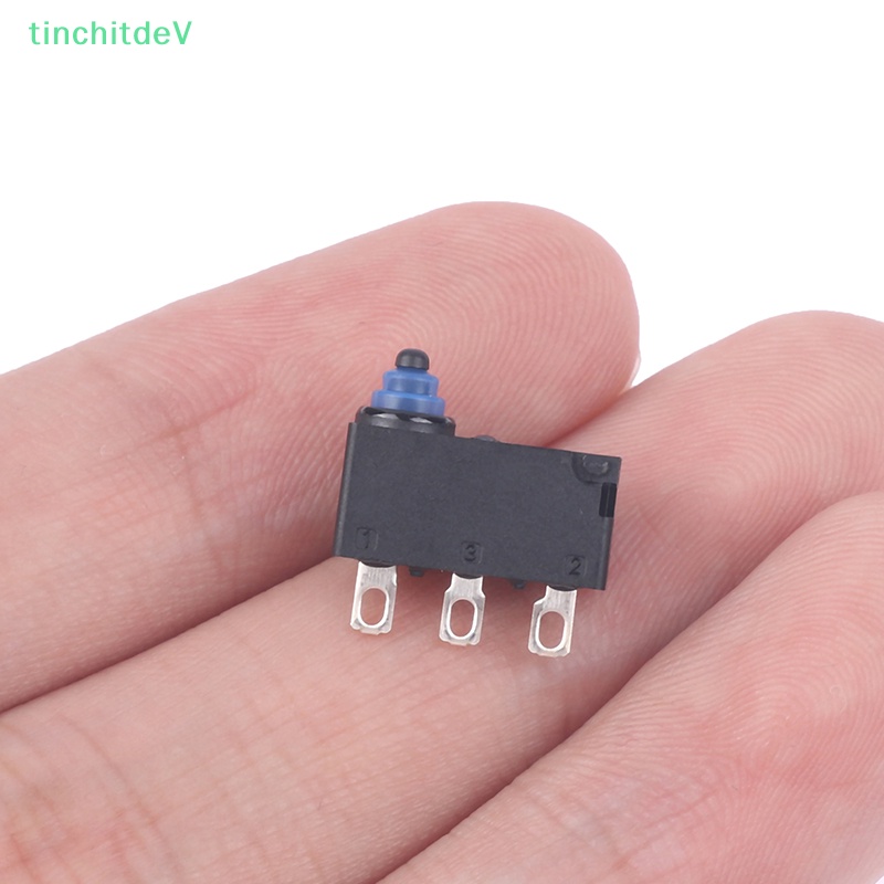 1 Công Tắc Micro D2HW-ER201H Không Thấm Nước Chuyên Dụng Cho Khóa Cửa Xe Hơi
