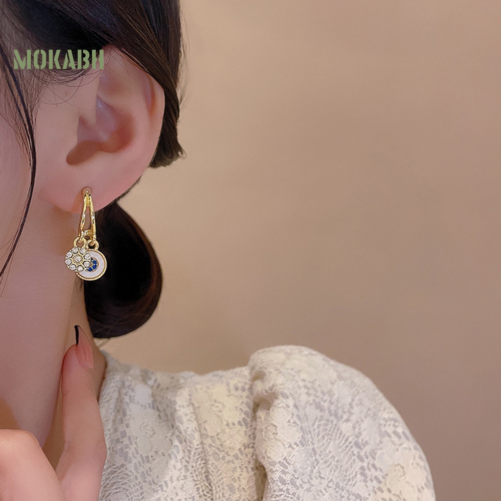 1 Đôi Bông Tai Đính Đá Lấp Lánh Phong Cách Vintage Dành Cho Nữ