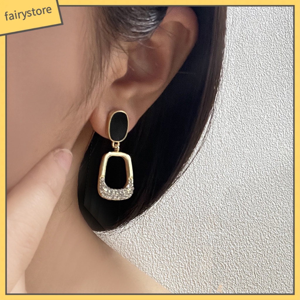 1 Đôi Bông Tai Hình Vuông Đính Đá Phong Cách Hàn Quốc Dành Cho Nữ