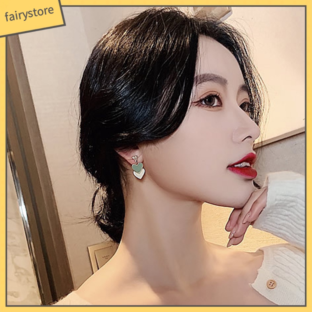 1 Đôi Bông Tai Hình Trái Tim Màu Sắc Tương Phản Dễ Thương Dành Cho Nữ