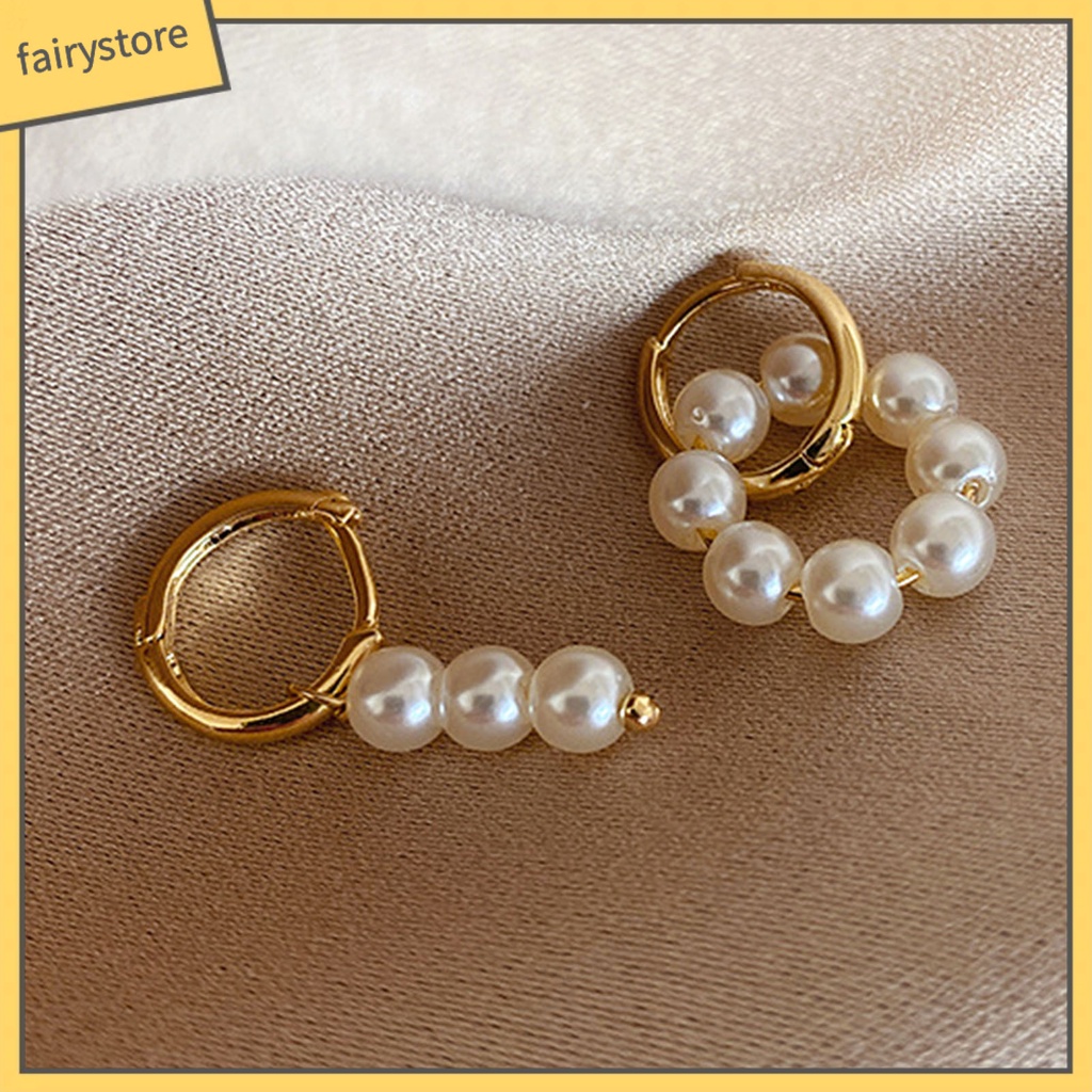 Đôi Khuyên Tai Vòng Tròn Đính Ngọc Trai Giả Không Đối Xứng Thoải Mái Mặc Hàng Ngày