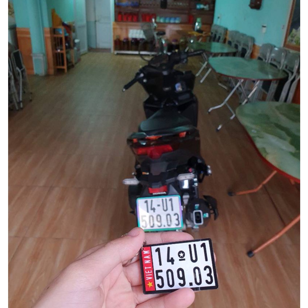 Móc khóa mica in biển số xe máy Thiết kế và in chữ theo yêu cầu