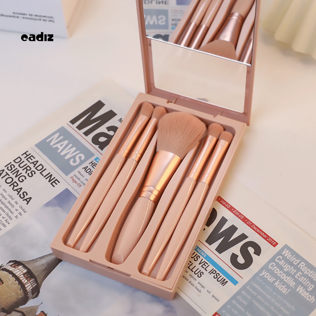 Bộ 5 Cọ Trang Điểm Với Gương Và Tay Cầm Chống Trượt Mềm Mại Dễ Dàng Mang Theo