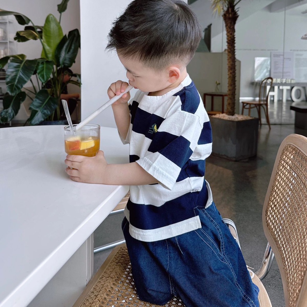 Bộ Áo Thun Ngắn Tay Họa Tiết Kẻ Sọc + Quần Short Denim Thời Trang Mùa Hè Cho Bé Trai