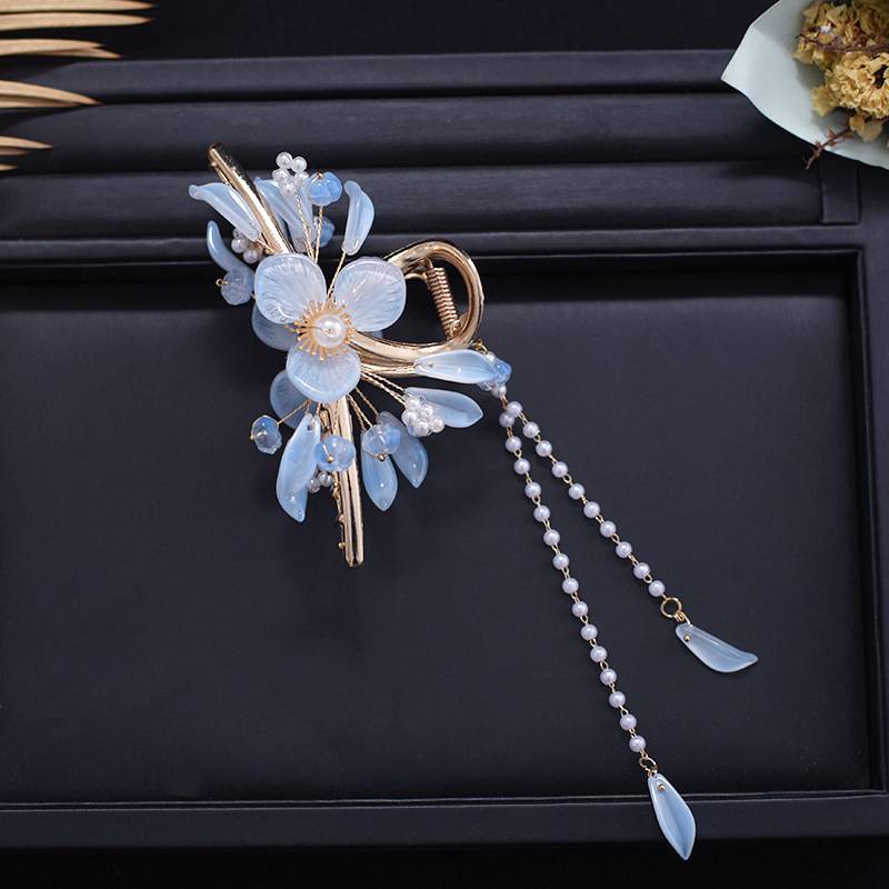 Trâm Cài Tóc Hình Cá Mập Phối Tua Rua Thời Trang Cổ Điển Cho Nữ