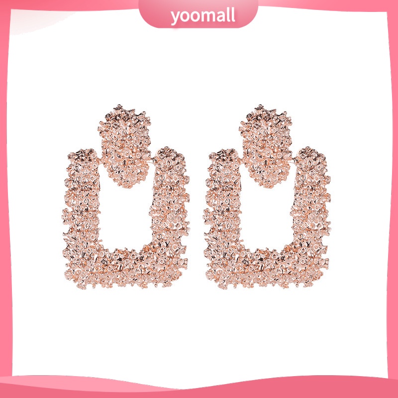 Khuyên Tai Kim Loại Hình Vuông Dập Nổi Họa Tiết Hoa Thời Trang