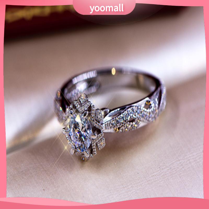 [YM] Nhẫn Đính Hôn Zircon Giả Hình Hoa Và Ngôi Sao Rỗng Mẫu 1 Carat Zircon Phong Cách Âu Mỹ