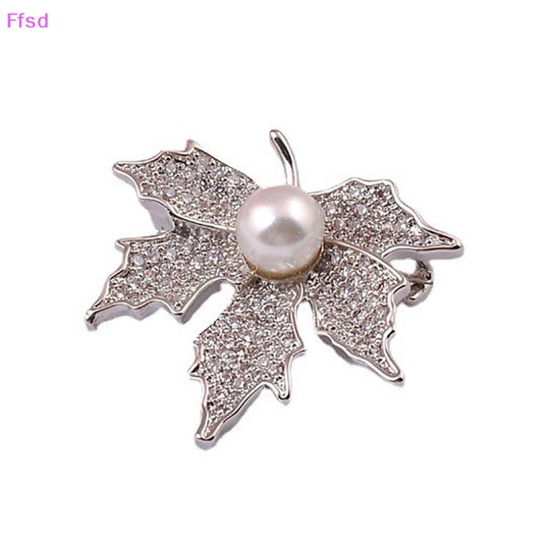 Ghim Cài Áo Hình Lá Phong Đính Ngọc Trai Thanh Lịch Thời Trang