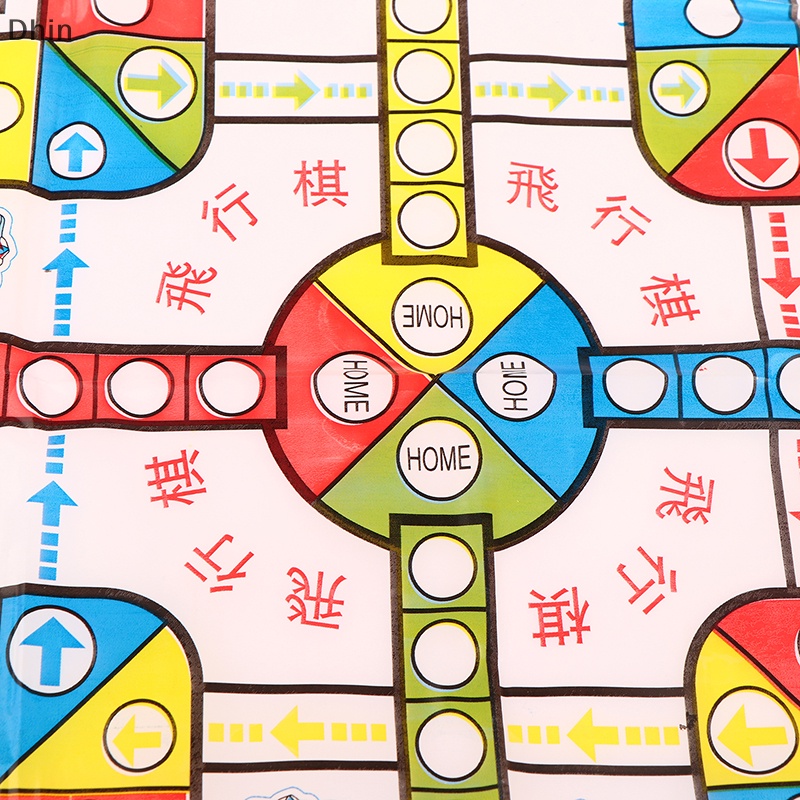 1 Bộ Cờ Vua Bay Mini Bằng Nhựa Gấp Gọn Dành Cho Bé