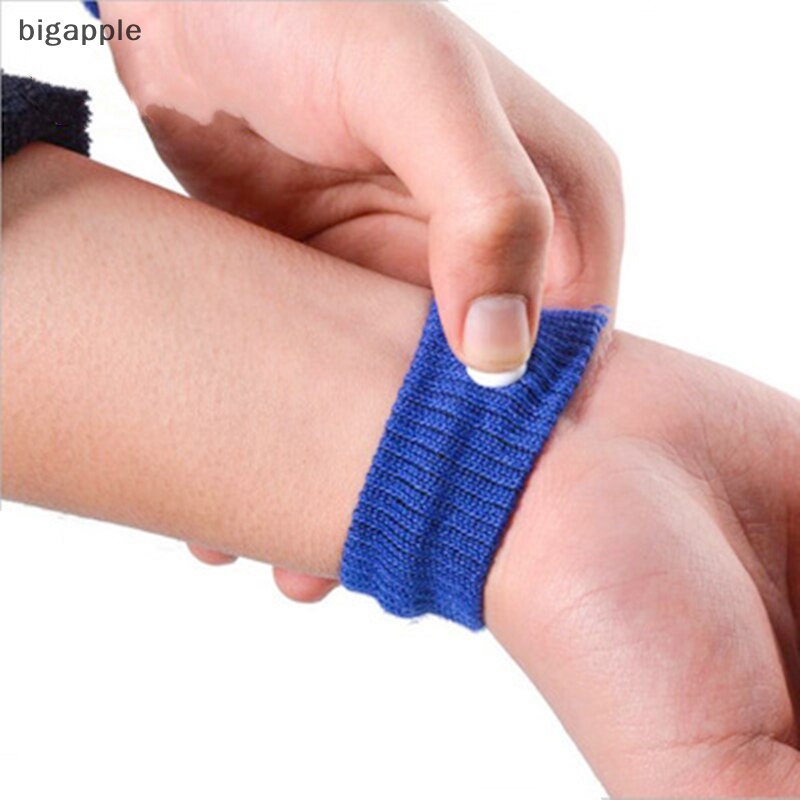 Bộ 2 Đai Quấn Cổ Tay Chống Say Tàu Thuyền / Xe Hơi Tiện Dụng