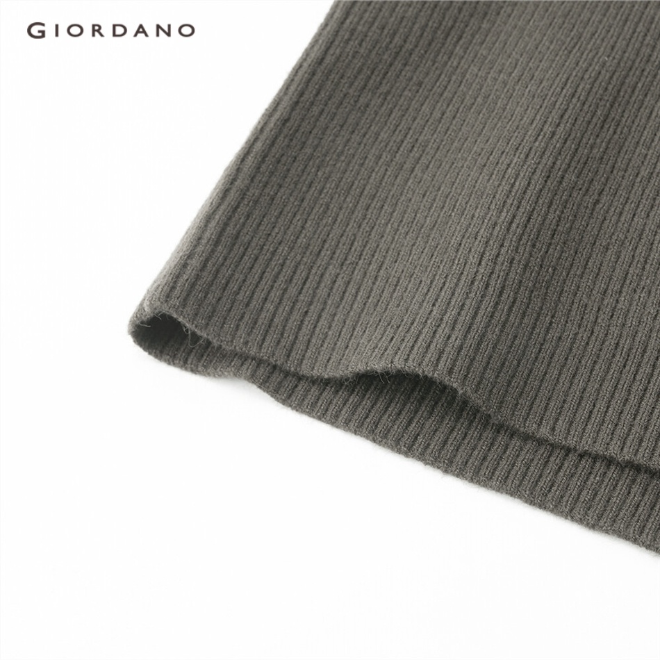 Áo len nữ GIORDANO 13353811 cổ giả màu trơn thời trang