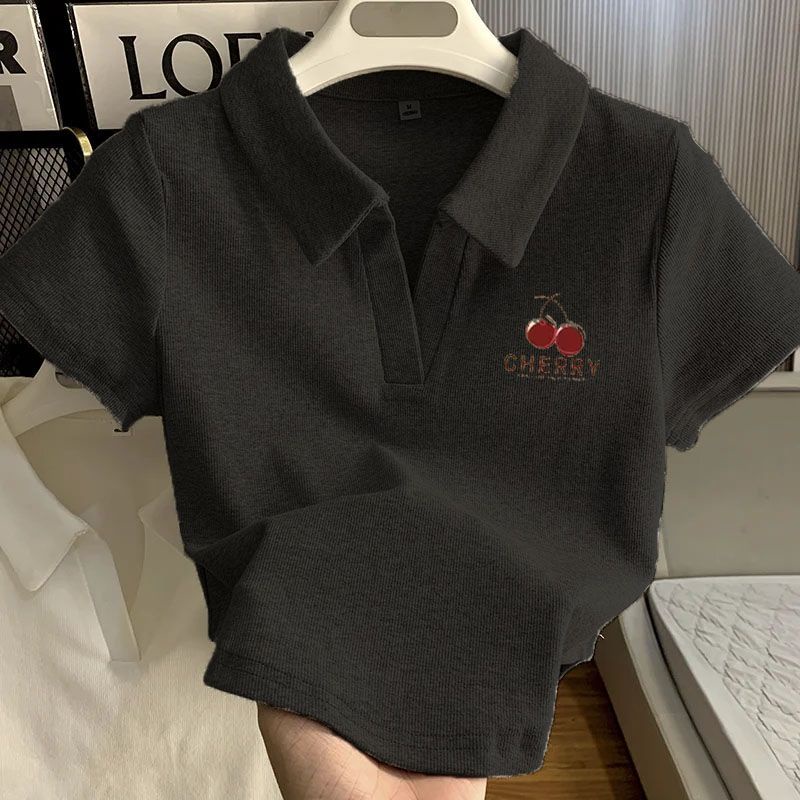 Nữ ngắn tay t-shirt 2023 mùa hè tinh khiết cotton polo cổ phong cách ngắn độc đáo nhỏ cay cô gái top ins