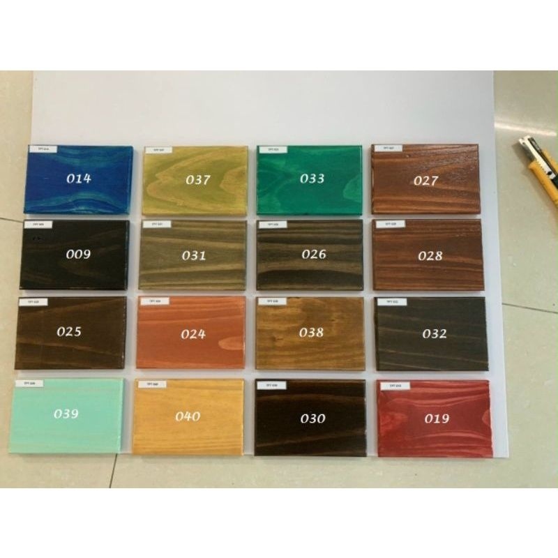 Kệ gỗ treo ruy băng có thanh kẹp rối