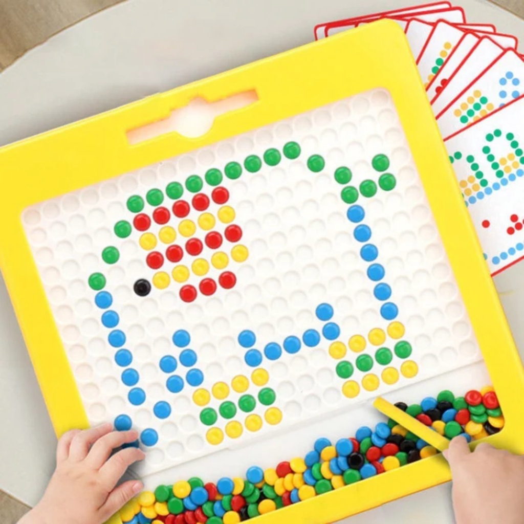 Bảng vẽ nam châm từ tính kèm bút và hạt đậu cho bé rèn tư duy logic