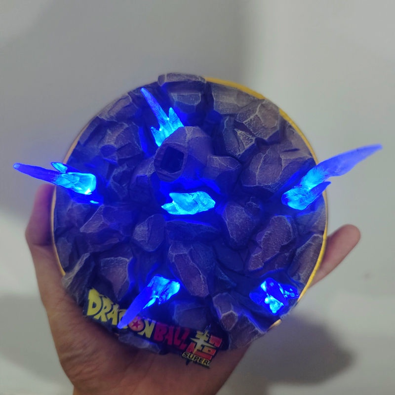 Mô Hình Nhân Vật Son Goku Phát Sáng Trong Phim Bảy Viên Ngọc Rồng