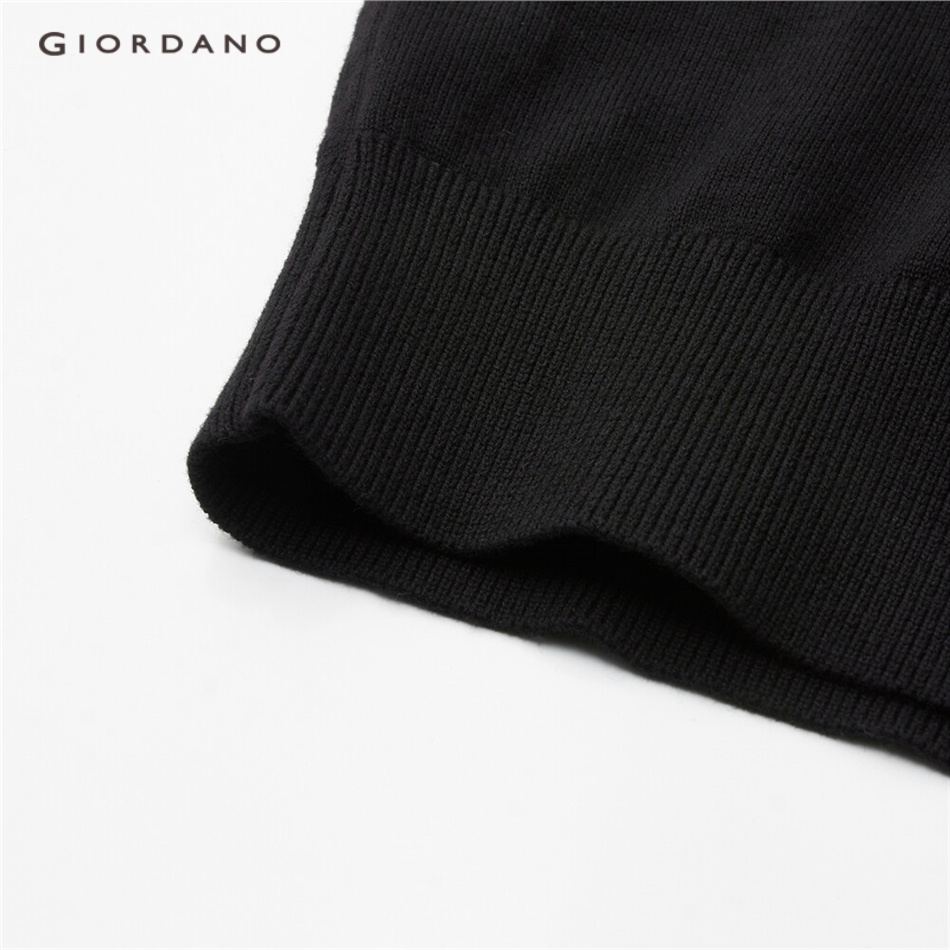 Áo len nam GIORDANO 13053601 cotton cổ tròn màu tương phản thời trang