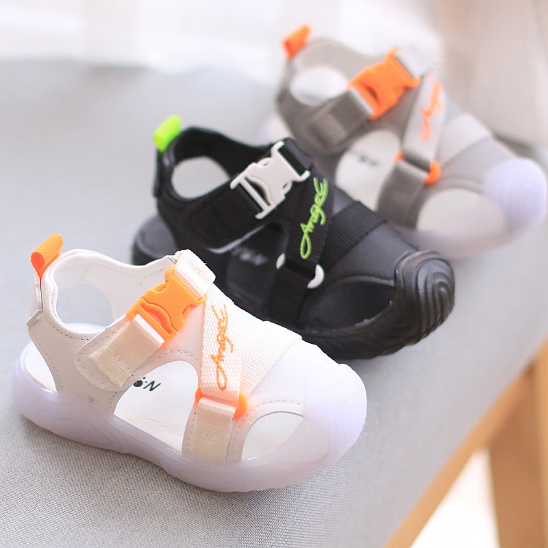 Xăng đan Thể Thao Mềm Mại Chống Trượt Màu Trơn Dành Cho Bé Trai 2-4 Tuổi
