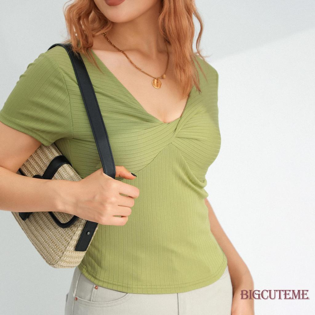 [] Áo Thun Dệt Kim Ngắn Tay Cổ Chữ V Màu Trơn Xoắn Phía Trước Màu Đen / Xanh Lá Cho Nữ