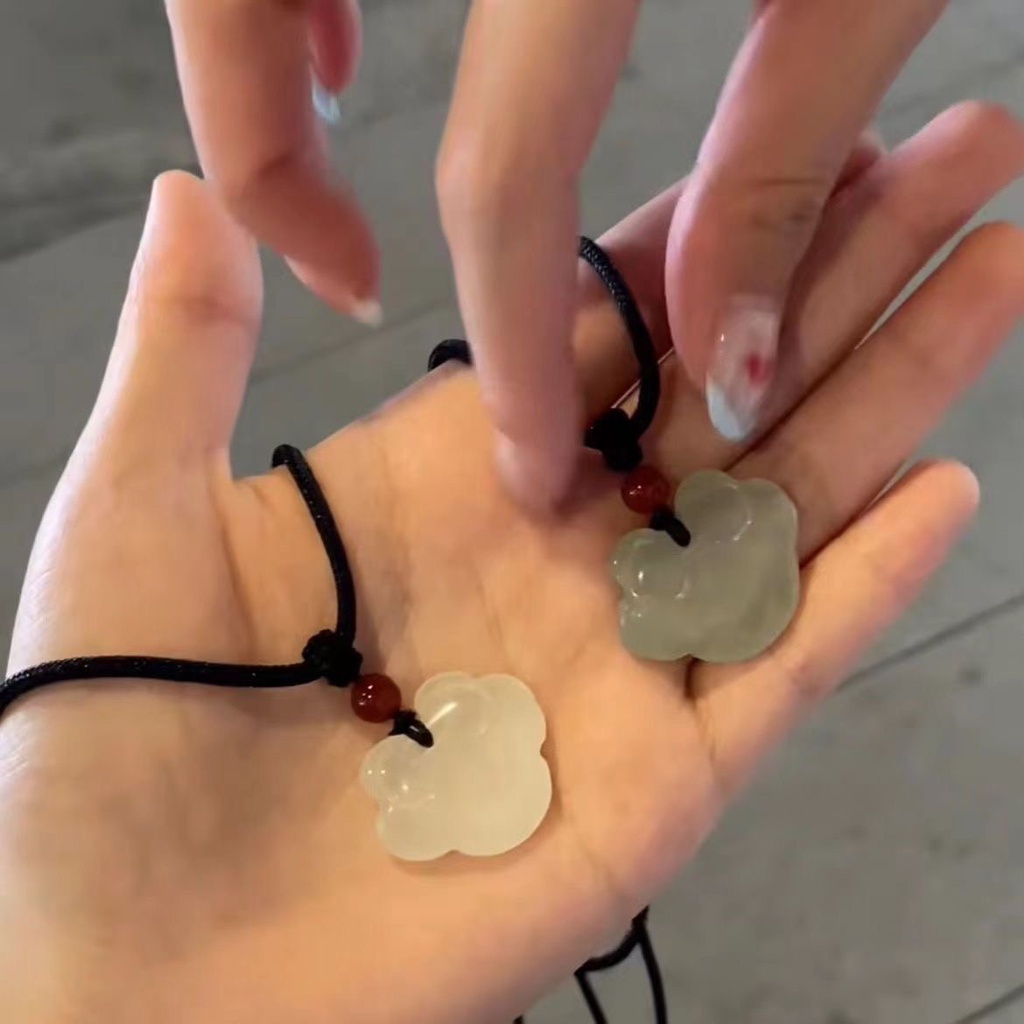 Dây Chuyền Mặt Khóa An Toàn Phong Cách Mới 2023