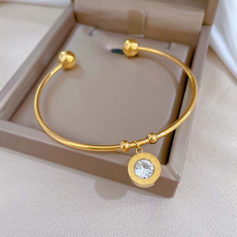 Vòng Đeo Tay Bằng Thép Titan Phong Cách Tối Giản Sang Trọng