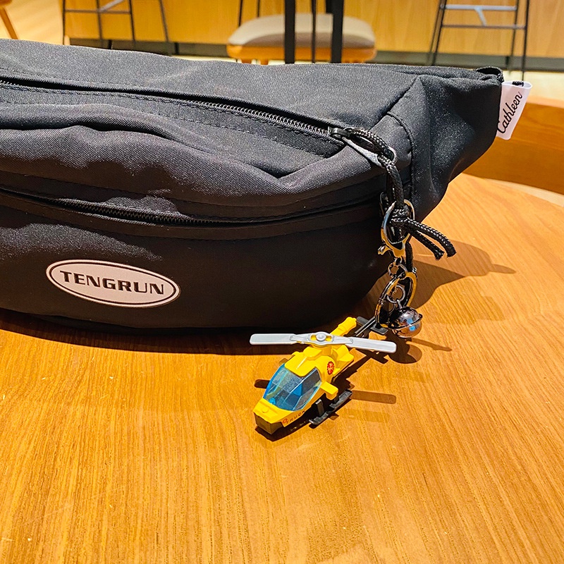 Móc Khóa Xe Hơi / Trực Thăng Chiến Đấu Hoạt Hình Mini Bằng Hợp Kim