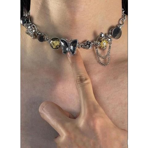 Vòng Cổ Dây Xích Bằng Thép Titan Mặt Hình Bướm Phong Cách Punk Trung Hoa Cổ Điển