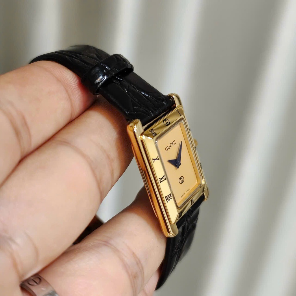 GUCCI Vintage 4200 L Ladies' Watch