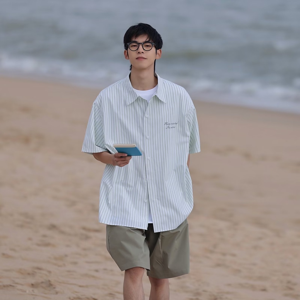 Áo Sơ Mi Nam Ngắn Tay Họa Tiết Sọc Ngang Phong Cách Mới