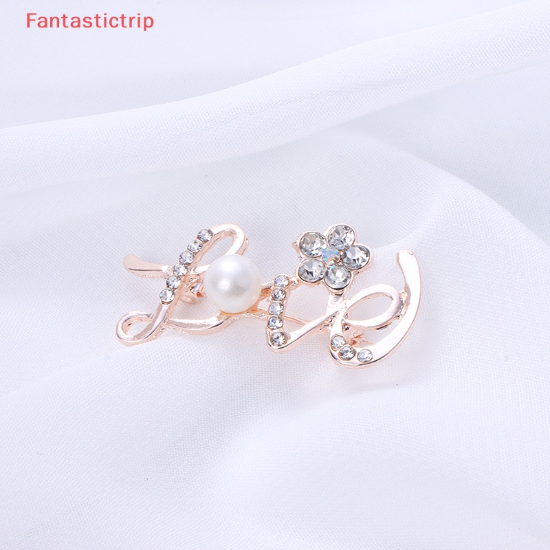 Ghim Cài Áo Hình Chữ Love Đính Đá Dễ Thương Cho Nữ