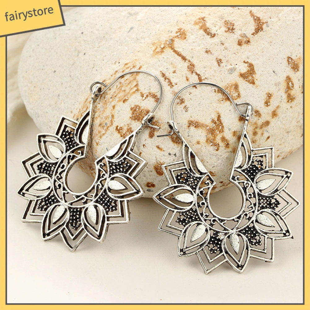 Bông Tai Hình Hoa Rỗng Phong Cách Vintage Thời Trang Cho Nữ