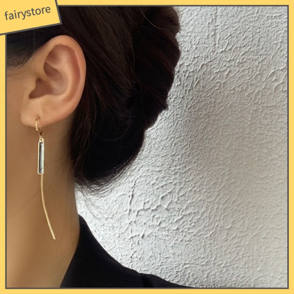 1 Cặp Bông Tai Dáng Dài Viền Lá Tua Rua Màu Sắc Tương Phản Cổ Điển Thời Trang Cho Nữ