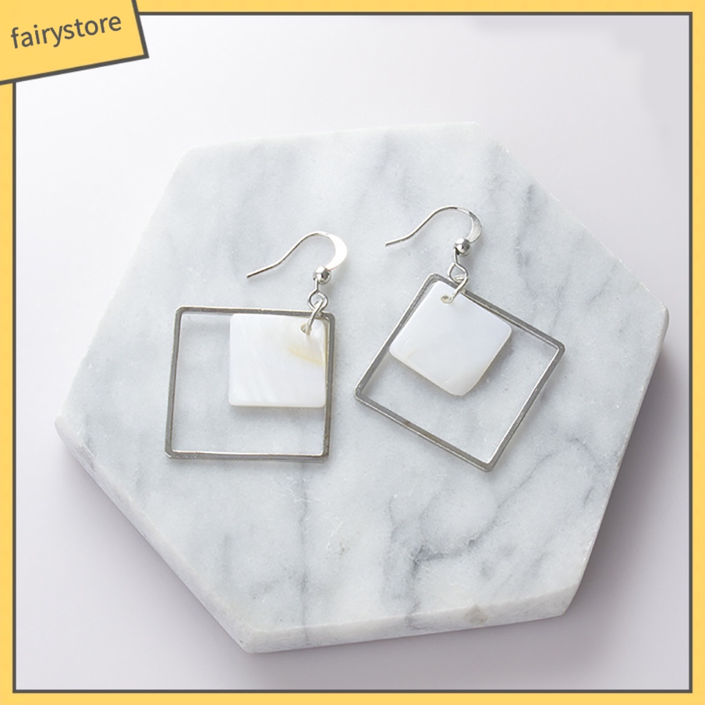 1 Đôi Bông Tai Hình Vỏ Sò Thoải Mái Thời Trang