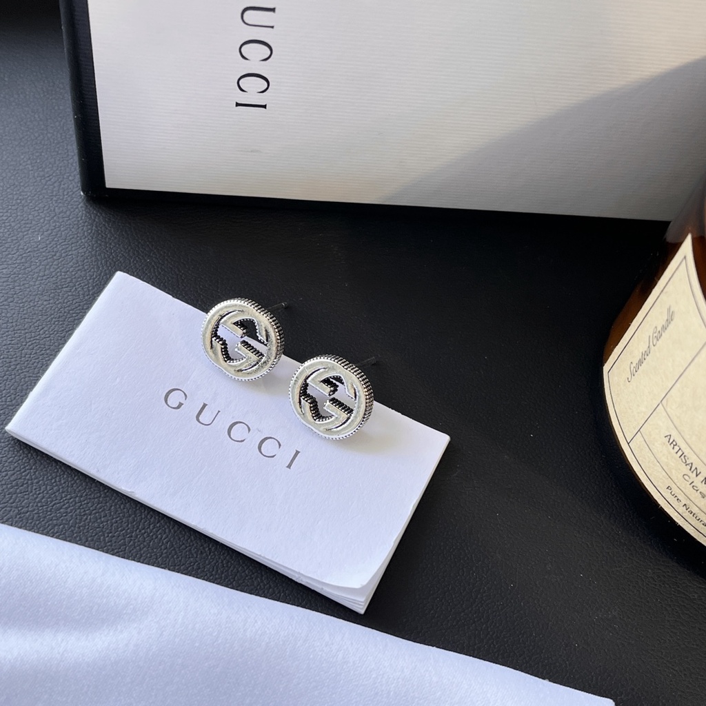 Bông Tai Gucci Bằng Thép Titan Chống Thấm Nước Không Gỉ Hình Logo GG Thời Trang Cho Nữ