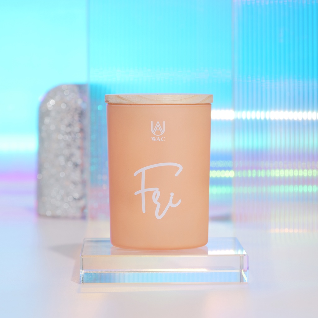 WAC - Nến thơm FRI DAY