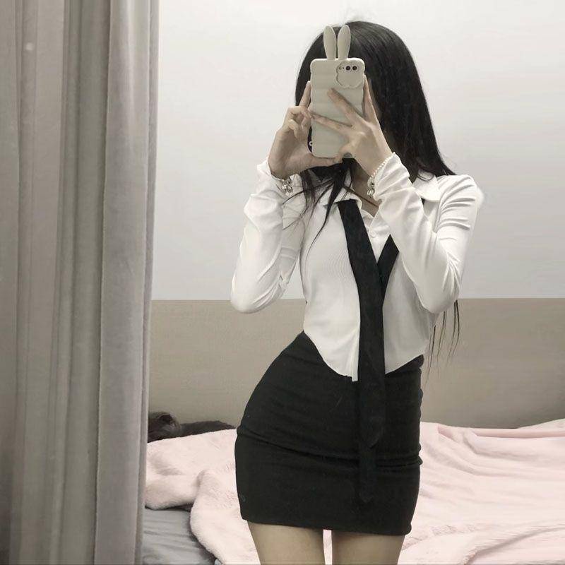 Bộ Áo Sơ Mi Trắng Tay Dài Dáng Ôm Phối Chân Váy Ngắn Ôm Eo Dễ Thương Cho Bạn Gái