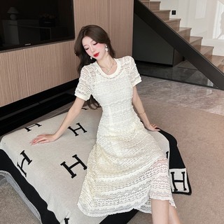 Đầm Chữ A Thắt Dây Eo Sang Trọng