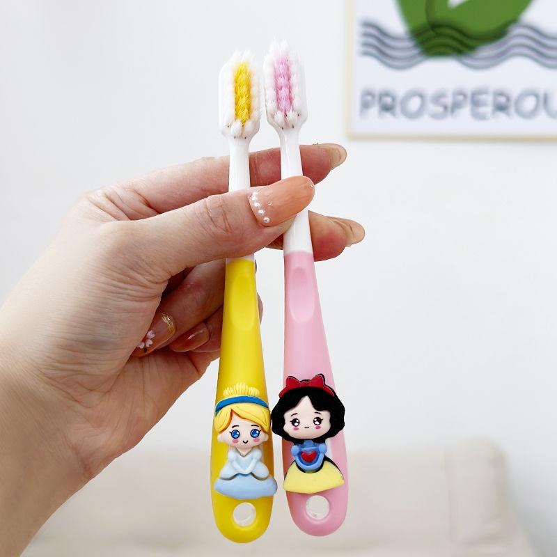 Bàn Chải Đánh Răng Lông Mềm Hình Gấu / Dâu Tây Dễ Thương Cho Bé 2-12 Tuổi