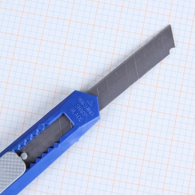 Sỉ 10 Dao rọc giấy lưỡi inox có thể thay đổi lưỡi sử dụng được nhiều lần, nhỏ gọn chắc chắn cán nhựa tốt